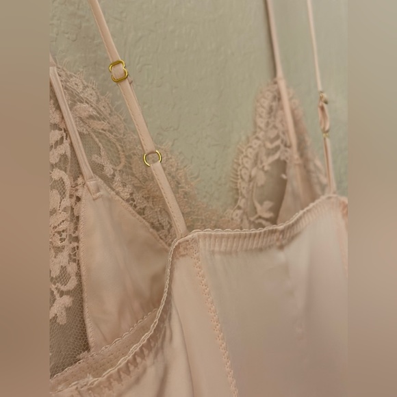 Agent Provacature pink silk camisole nightgown and robe SET!! - Picture 3 of 8
